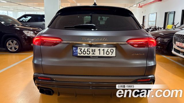 Maserati Grecale 3.0 AWD Trofeo - фото 1