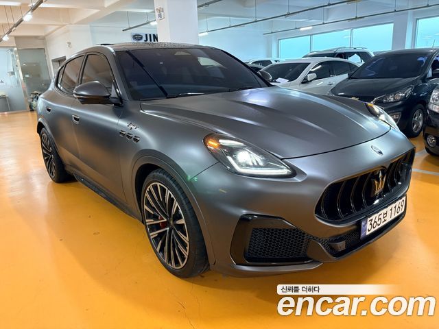 Maserati Grecale 3.0 AWD Trofeo - фото 2