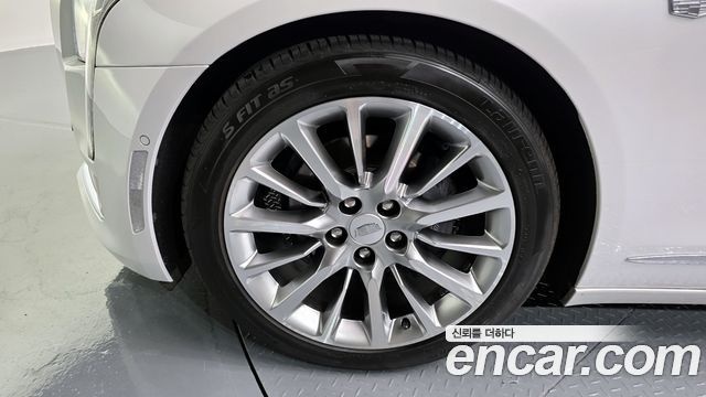Cadillac CT6 2.0 Turbo - фото 4