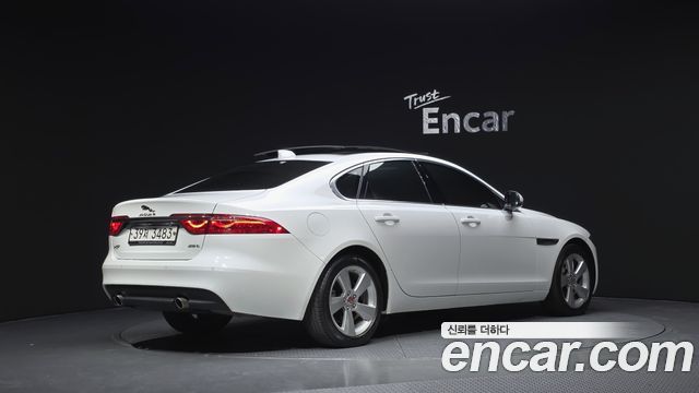 Jaguar XF X260 25t Prestige - фото 1