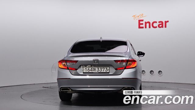 Honda Accord 10-го поколения 1.5 Turbo - фото 3