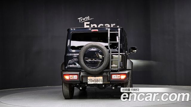 Suzuki Jimny 1.5 - фото 3