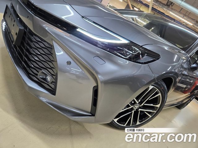 Toyota Camry XV80 2.5 XLE Premium Hybrid - фото 2
