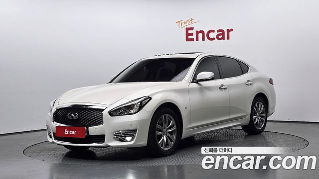 Infiniti Q70 3.7 Style - фото 0