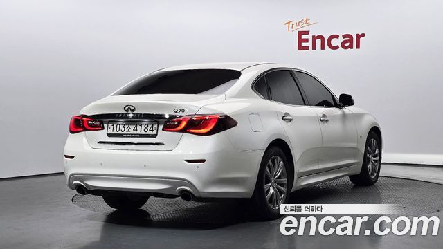 Infiniti Q70 3.7 Style - фото 1