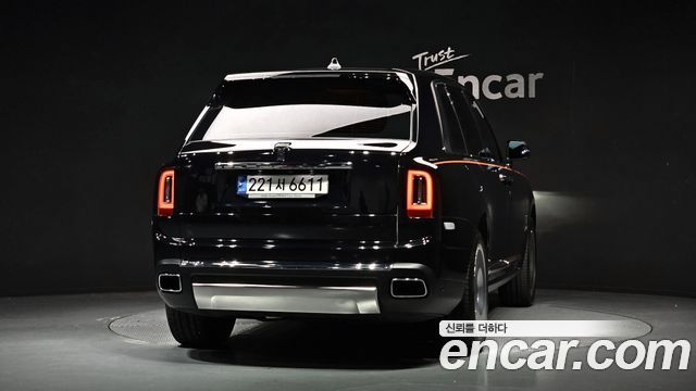 Rolls-Royce Cullinan 6.7 V12 - фото 3
