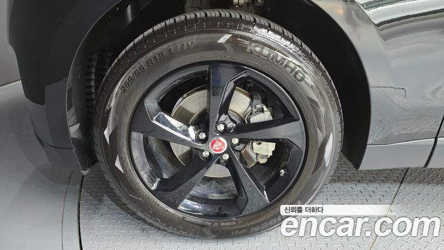Jaguar F-PACE 20d Prestige - фото 4