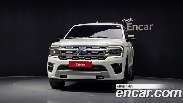 Ford Expedition Platinum 4WD 7Seater - фото 2