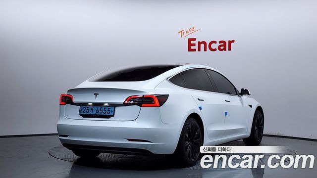 Tesla Model 3 Standard Range Plue RWD - фото 1