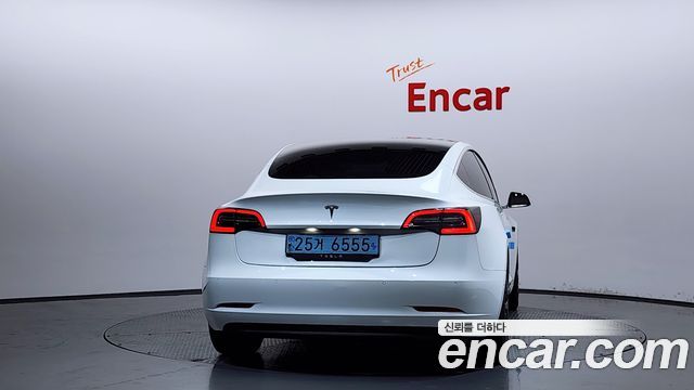 Tesla Model 3 Standard Range Plue RWD - фото 3