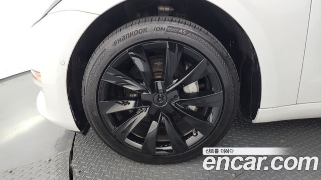Tesla Model 3 Standard Range Plue RWD - фото 4