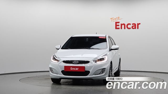 Hyundai Accent 1.4 VVT Premium - фото 2