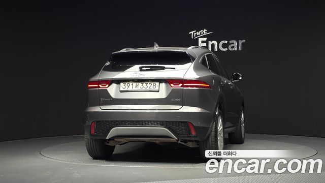 Jaguar E-PACE D180 SE - фото 3
