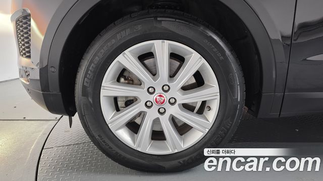 Jaguar E-PACE P250 S - фото 3
