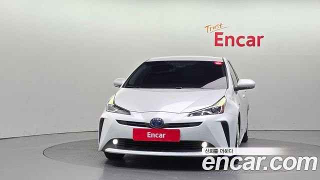 Toyota Prius 4-го поколения 1.8 - фото 2