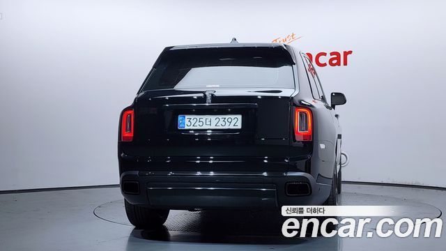 Rolls-Royce Cullinan 6.7 V12 - фото 3