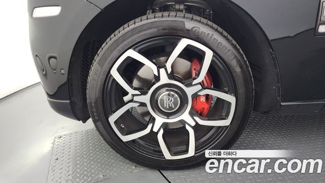 Rolls-Royce Cullinan 6.7 V12 - фото 4