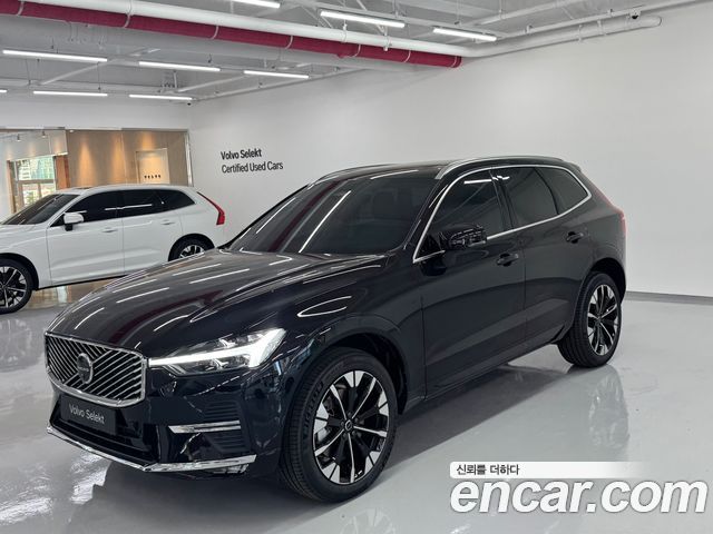 Volvo XC60 2-го поколения B5 Ultra Bright Air Sus - фото 0