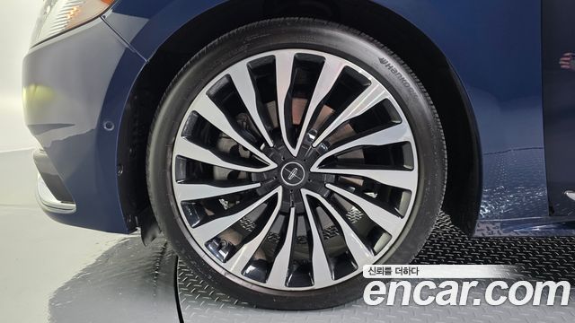 Lincoln Continental 10-го поколения 3.0 Black Label AWD - фото 4