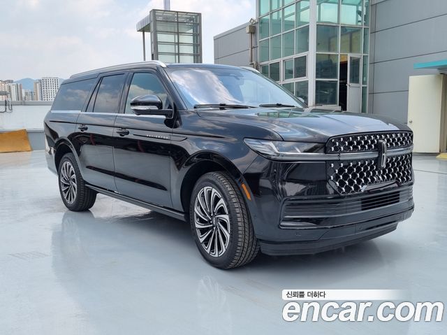 Lincoln Navigator 4-го поколения 3.5L Black Label - фото 0