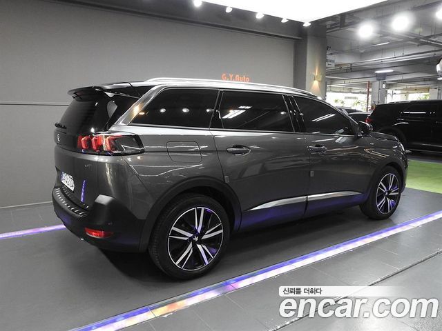 Peugeot 5008 2-го поколения 1.2 Pure Tech GT - фото 2