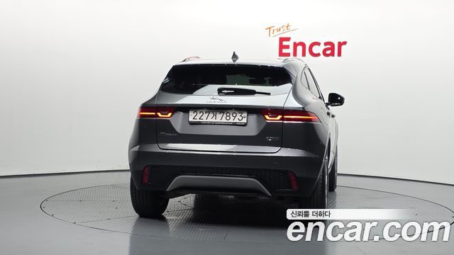 Jaguar E-PACE D180 S - фото 3