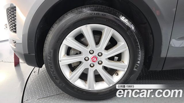 Jaguar E-PACE D180 S - фото 4