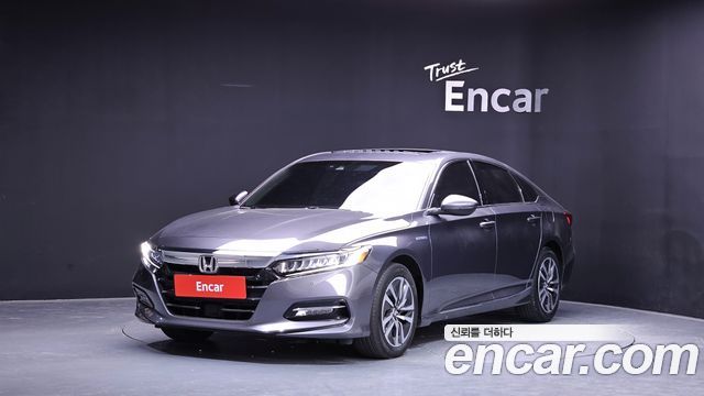 Honda Accord 10-го поколения 2.0 Hybrid Touring - фото 0