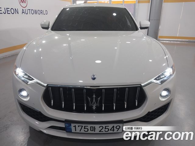 Maserati Levante 2.0 GT AWD - фото 1