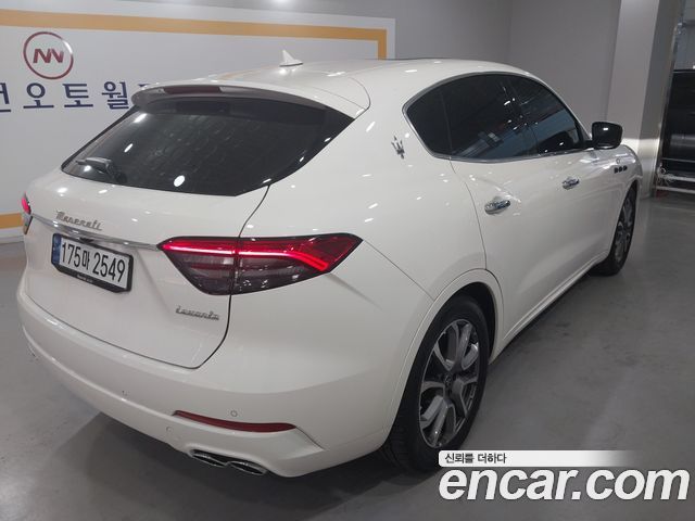 Maserati Levante 2.0 GT AWD - фото 2
