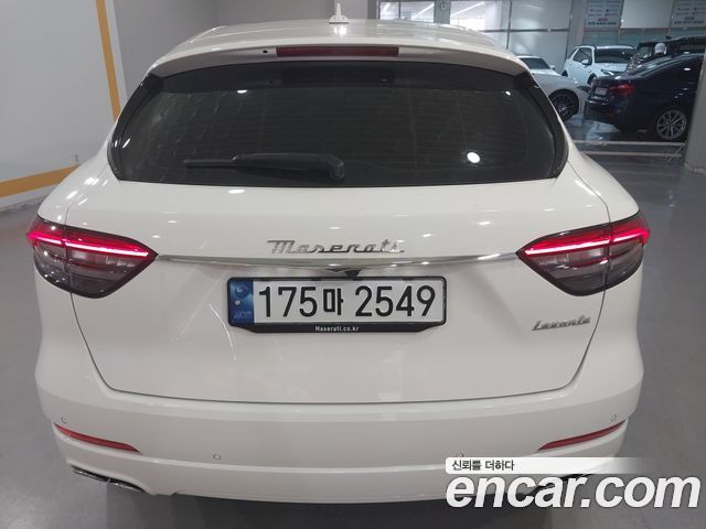 Maserati Levante 2.0 GT AWD - фото 3