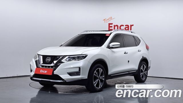 Nissan X-Trail 2.5 4WD - фото 0