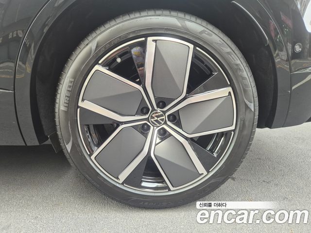 Volkswagen Touareg 3-го поколения 3.0 TDI R-Line - фото 4