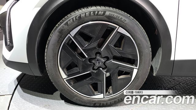 Peugeot 408 1.2 Pure Tech GT - фото 4