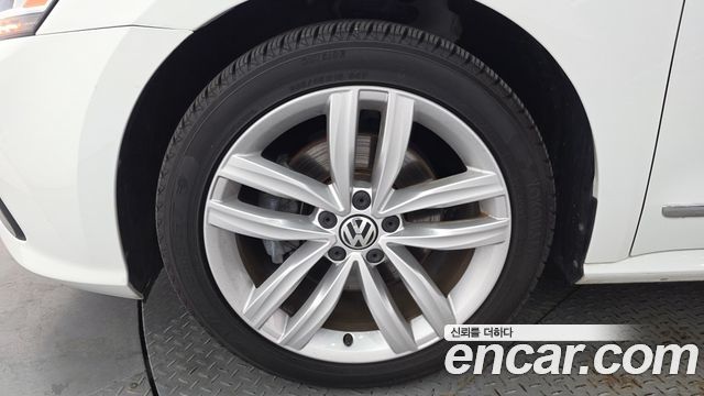 Volkswagen Passat New 2.0 TSI B7 - фото 4
