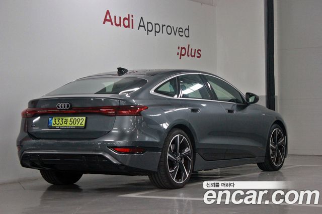 Audi A6 e-Tron Performance S line - фото 1