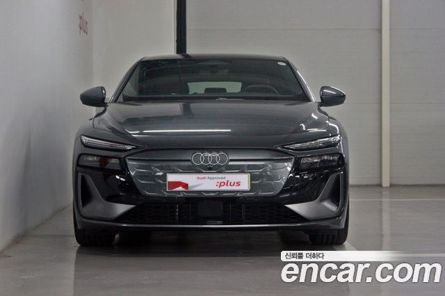 Audi A6 e-Tron Performance S line - фото 2