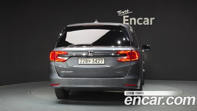 Honda Odyssey 3.5 5th - фото 3