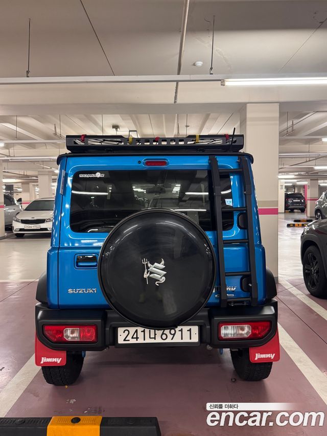Suzuki Jimny 1.5 - фото 3