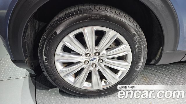 Ford Explorer 6-го поколения 2.3 LimIted 4WD - фото 4