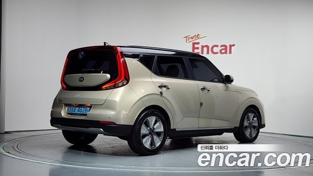 Kia Soul Booster EV Noblesse - фото 1