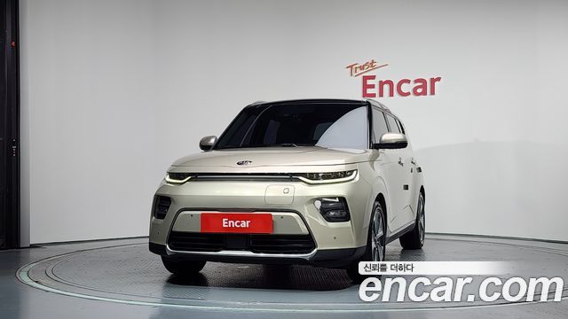 Kia Soul Booster EV Noblesse - фото 2