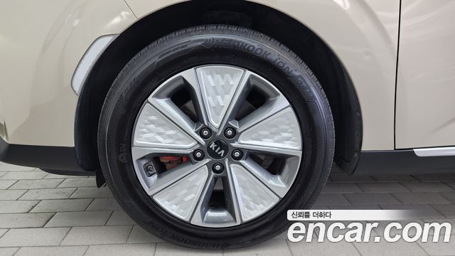 Kia Soul Booster EV Noblesse - фото 4