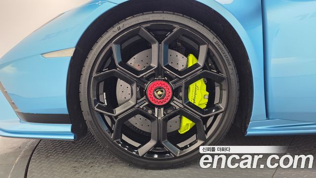 Lamborghini Huracan LP640-2 Tecnica - фото 4