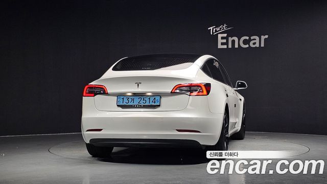 Tesla Model 3 Standard Range Plue RWD - фото 3