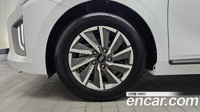 Hyundai Ioniq New Electric Q - фото 3