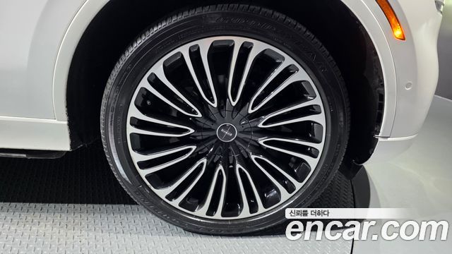 Lincoln Aviator 2-го поколения 3.0 Black Label AWD - фото 4
