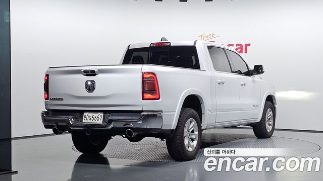 Dodge Ram Pick Up 5.7 - фото 1