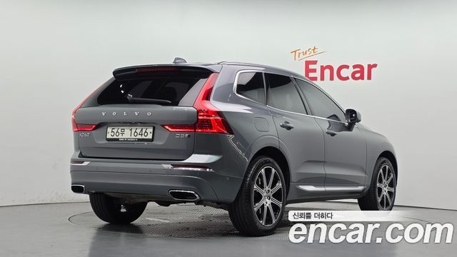 Volvo XC60 2-го поколения D5 Inscription - фото 1