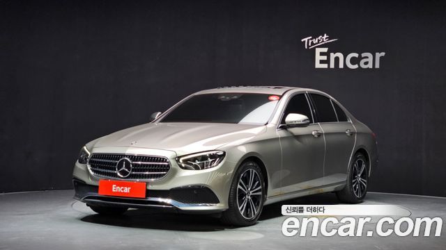 Mercedes-Benz E-Class W213 E250 Avantgarde - фото 0